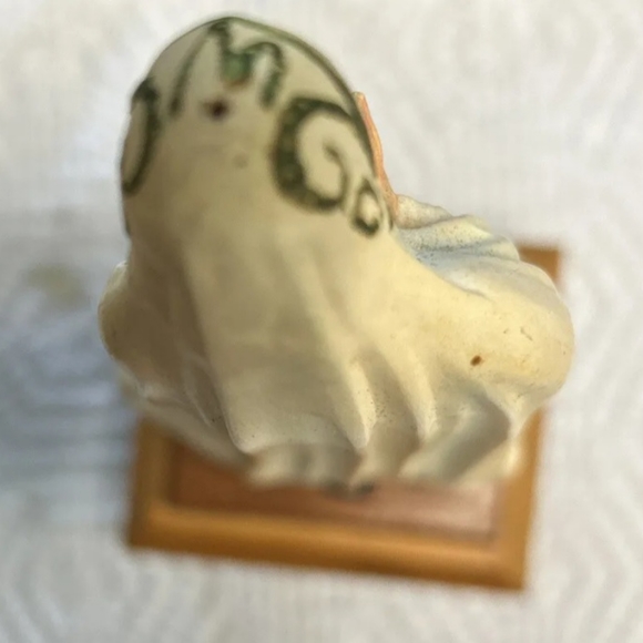 ANTIQUE 1920'S OUR LADY OF FATIMA HAND PAINTED CARVED WOOD FIGURE ON MUSIC BOX - Picture 4 of 4